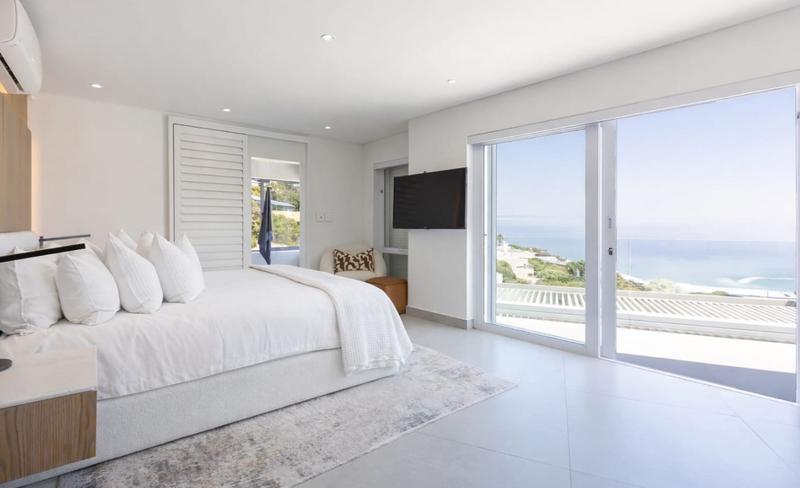 4 Bedroom Property for Sale in Llandudno Western Cape